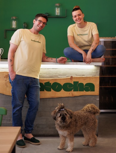 Barra de la cocina abierta de Latocha